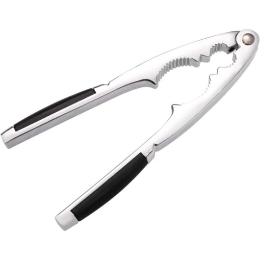1Pcs Heavy Duty Walnut Opener Metal Walnut Cracker Tool Walnut Tongs with Rubber Grips for Walnuts Pecans Hazelnuts Almonds Brazil Nuts or Other Nuts